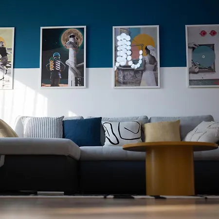 Frankie's Place Apartment